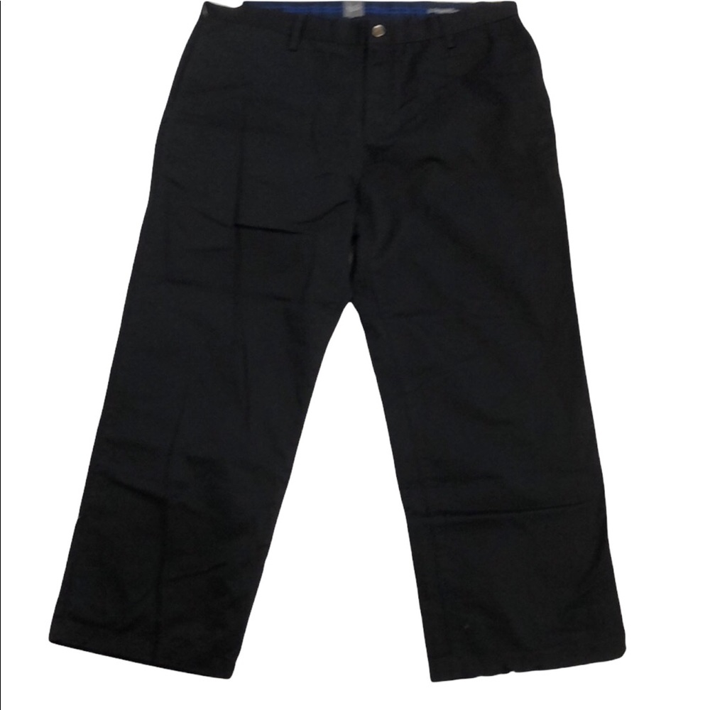 GAP Classic Khakis Relaxed Fit Pant